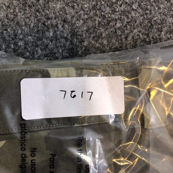 Nike Golf Shorts Boys Large Green Camo Adjustable Waistband 10" Inseam - Picture 10 of 10